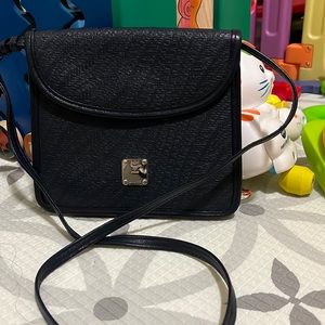 💯 authentic MCM crossbody bag